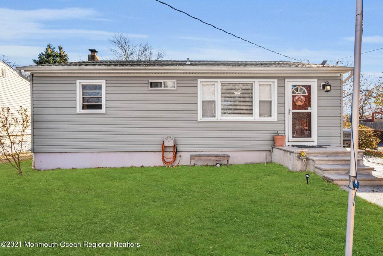 614 Poplar Street - Photo 1