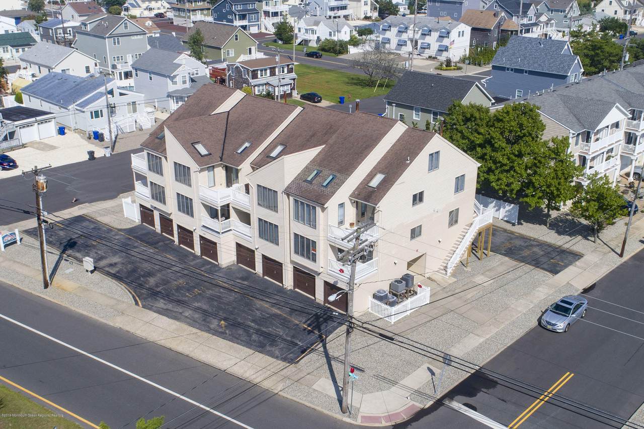 1660 Bay Boulevard - Photo 1