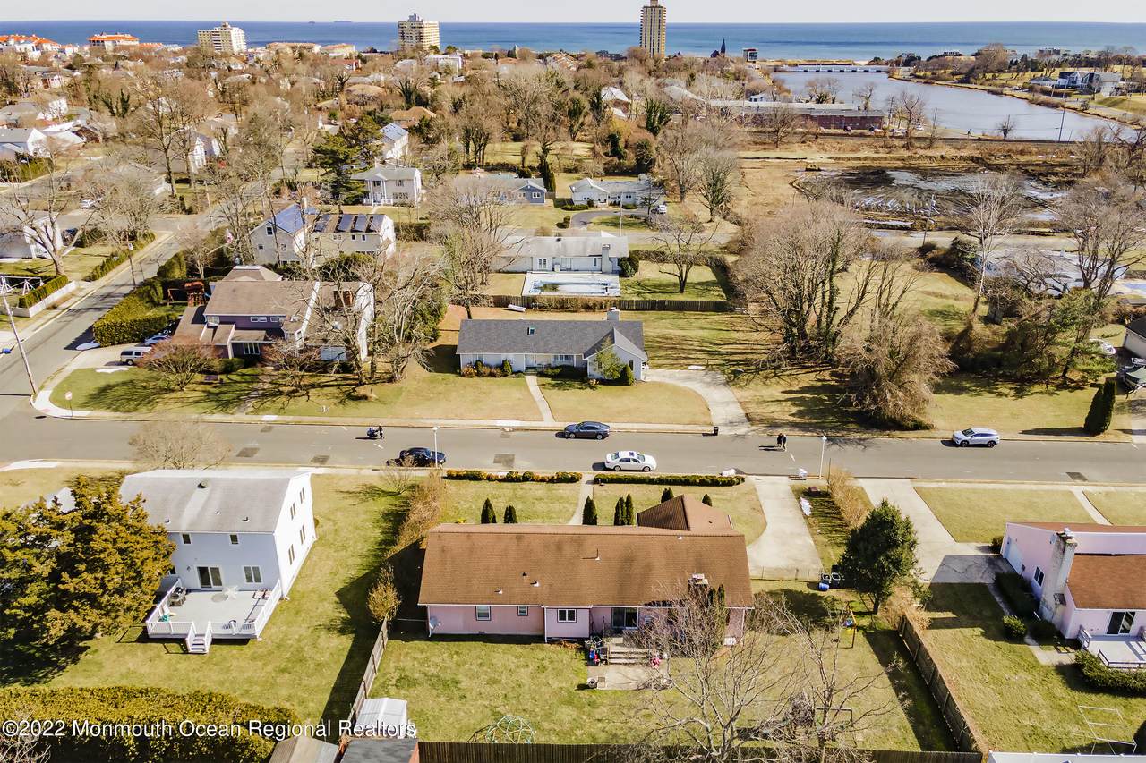 780 Shrewsbury Avenue - Photo 1