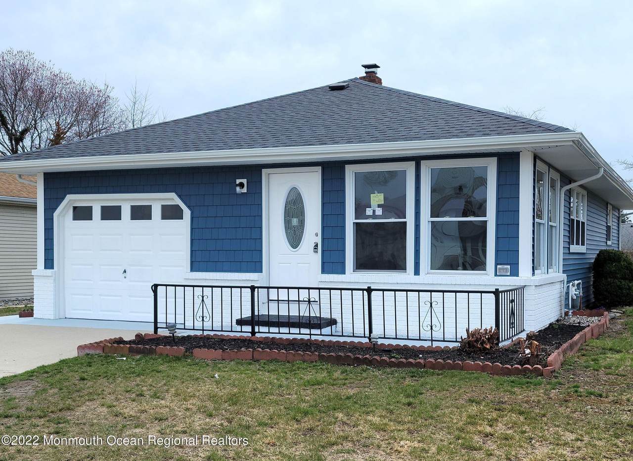 34 Harrington Drive - Photo 1