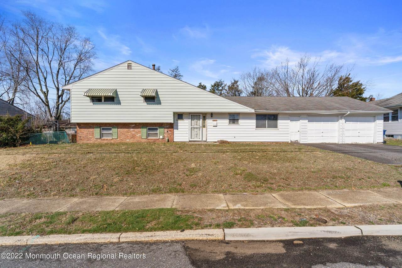 1015 Eton Way - Photo 1