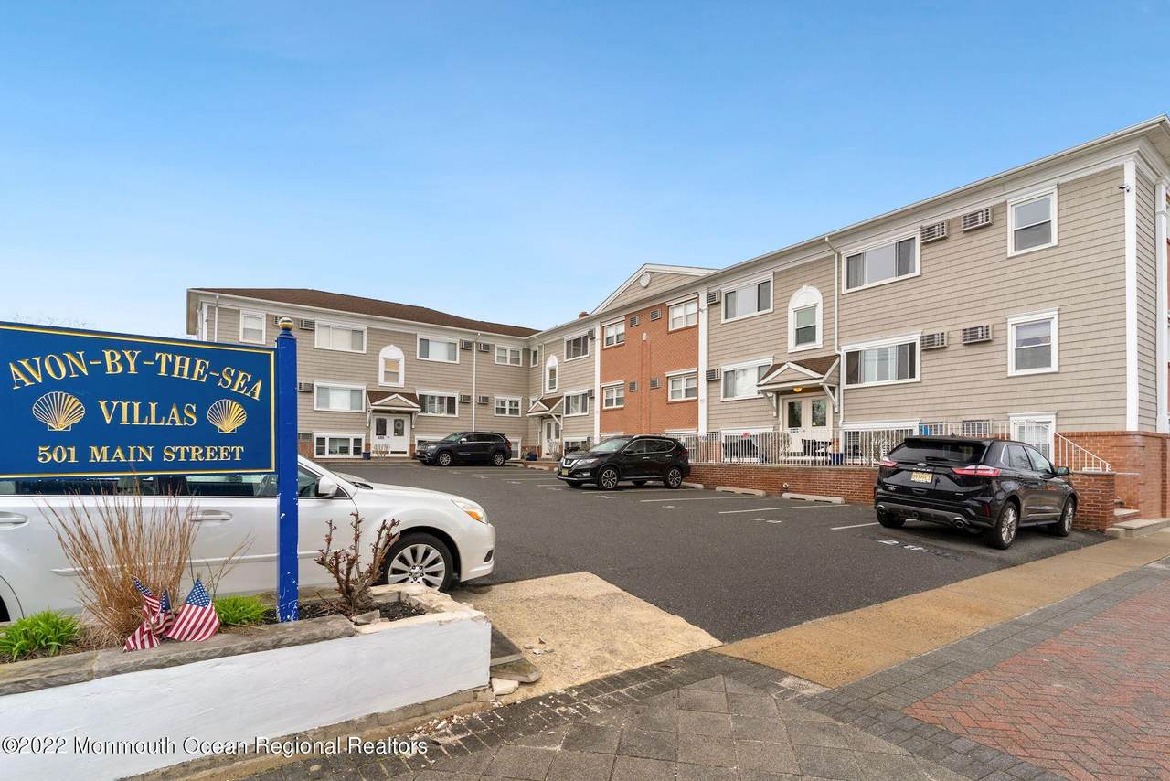 501 Main Street - Photo 1