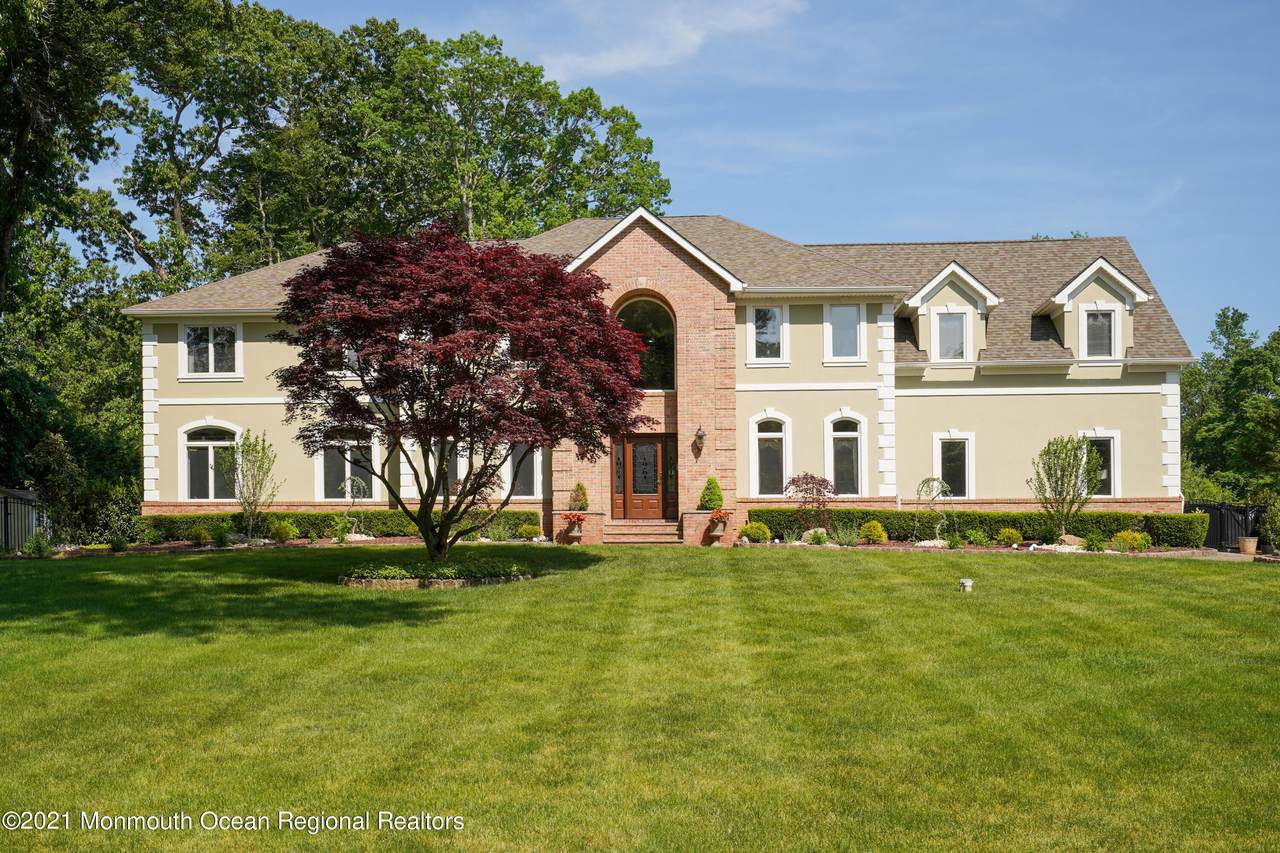 28 Blackbriar Drive - Photo 1