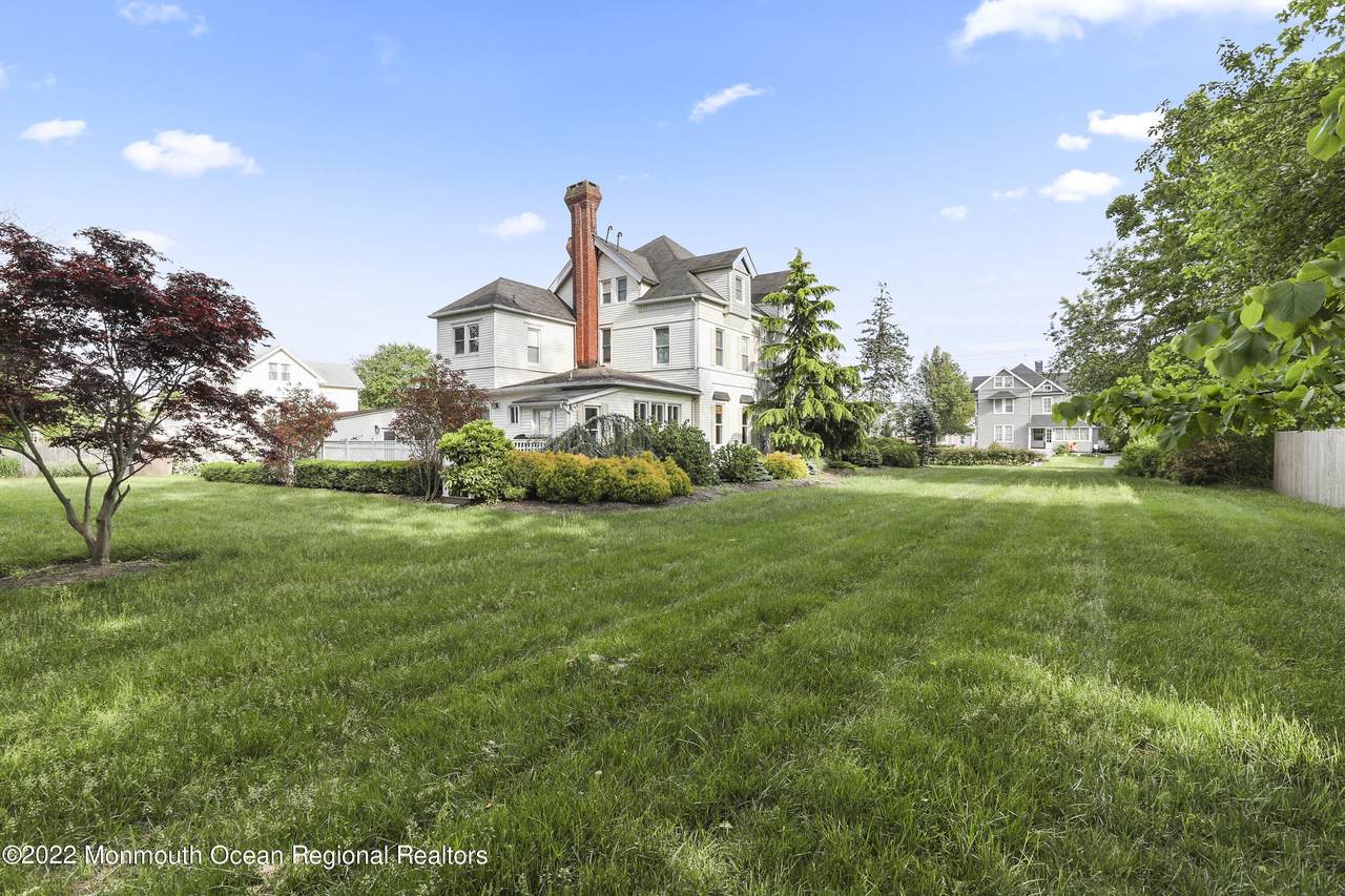 129 Franklin Avenue - Photo 1