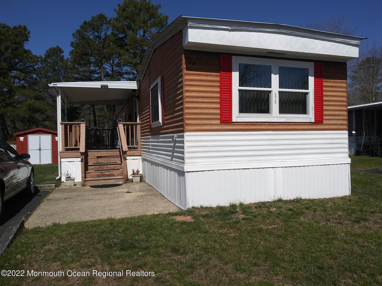 180 Chestnut Drive - Photo 1