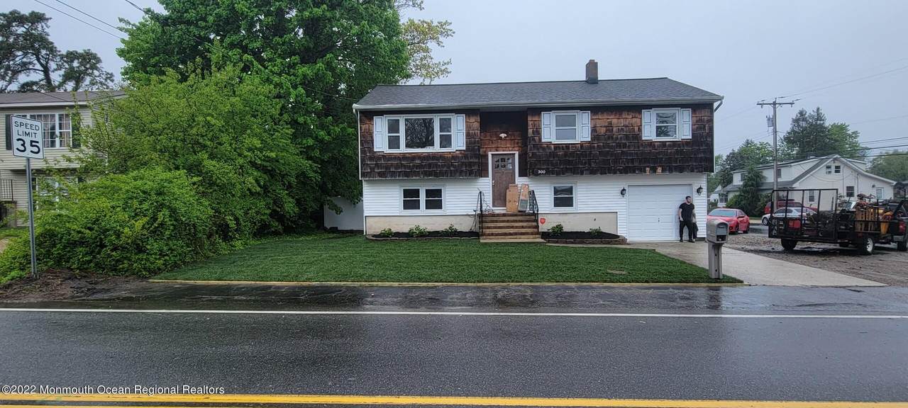300 Beachwood Boulevard - Photo 1