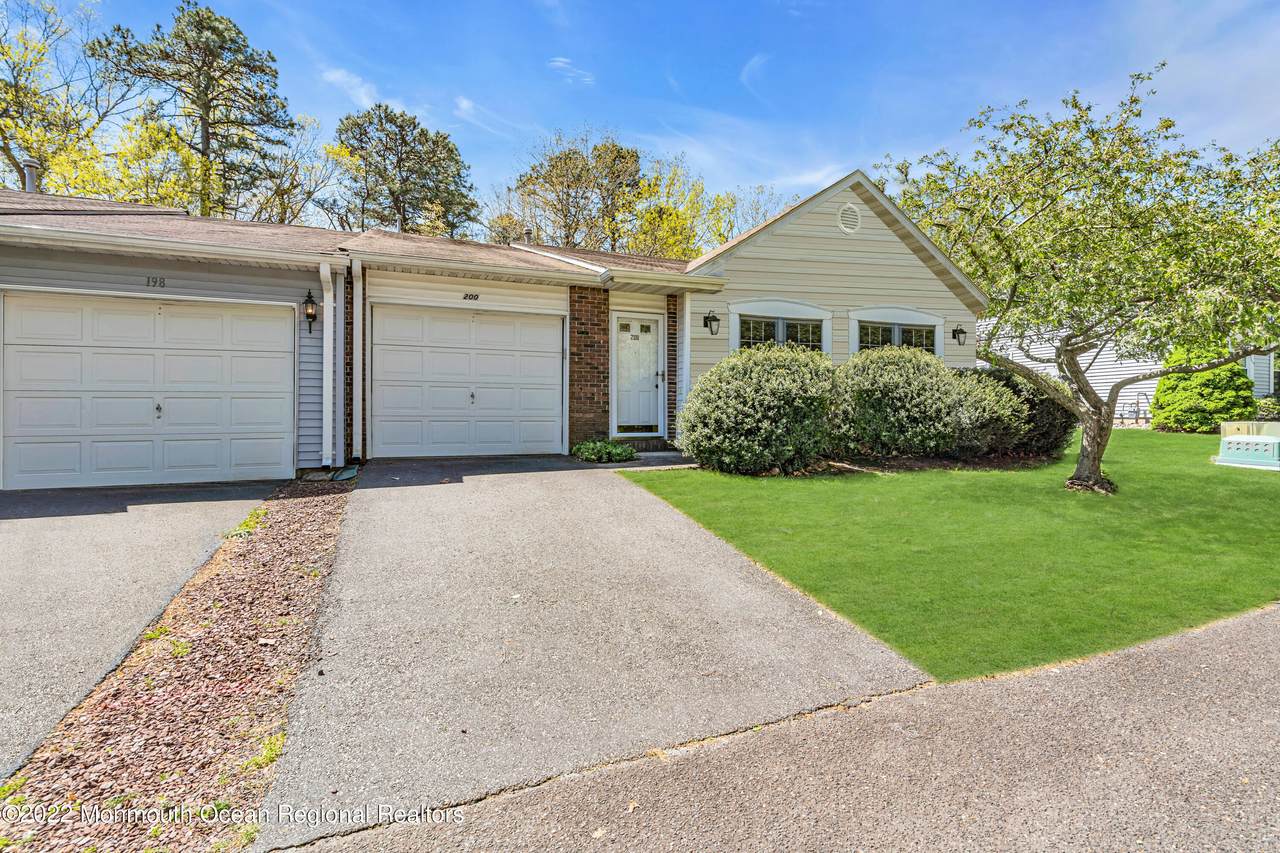 200 Deanne Drive - Photo 1