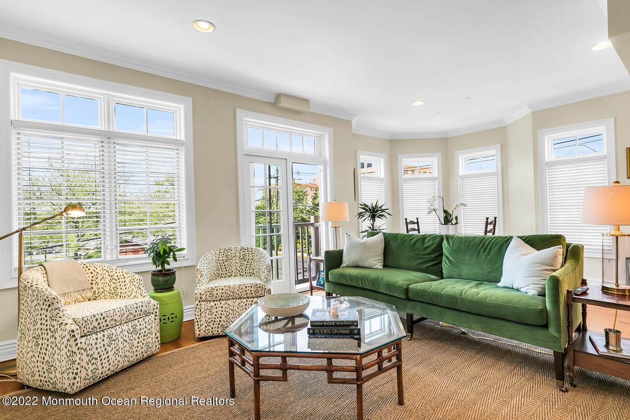 11 Wharf Avenue - Photo 1