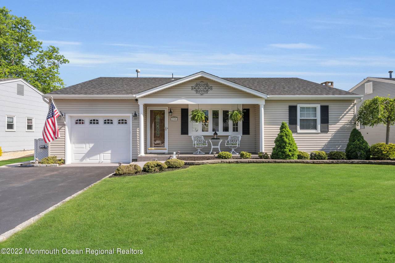 255 Westbrook Drive - Photo 1