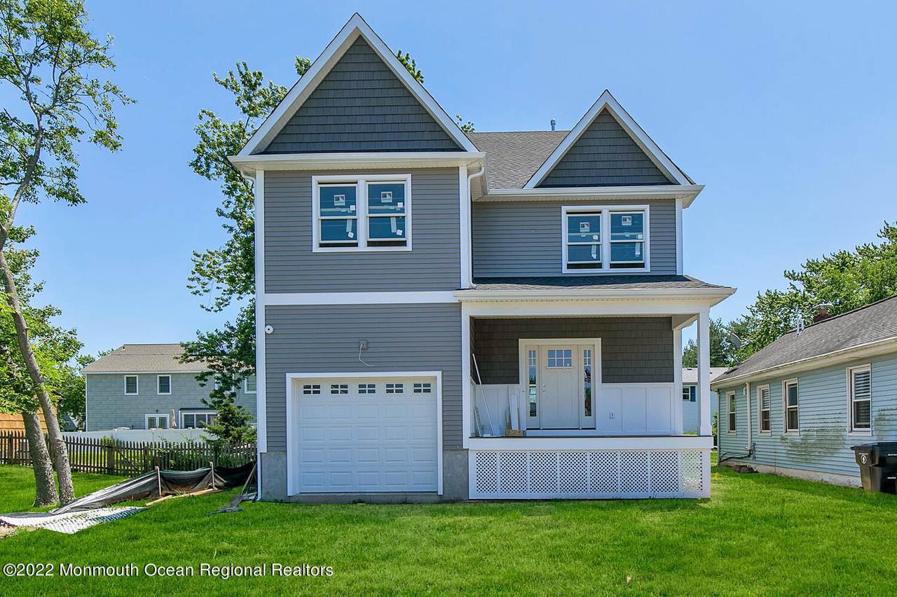 661 Monmouth Avenue - Photo 1