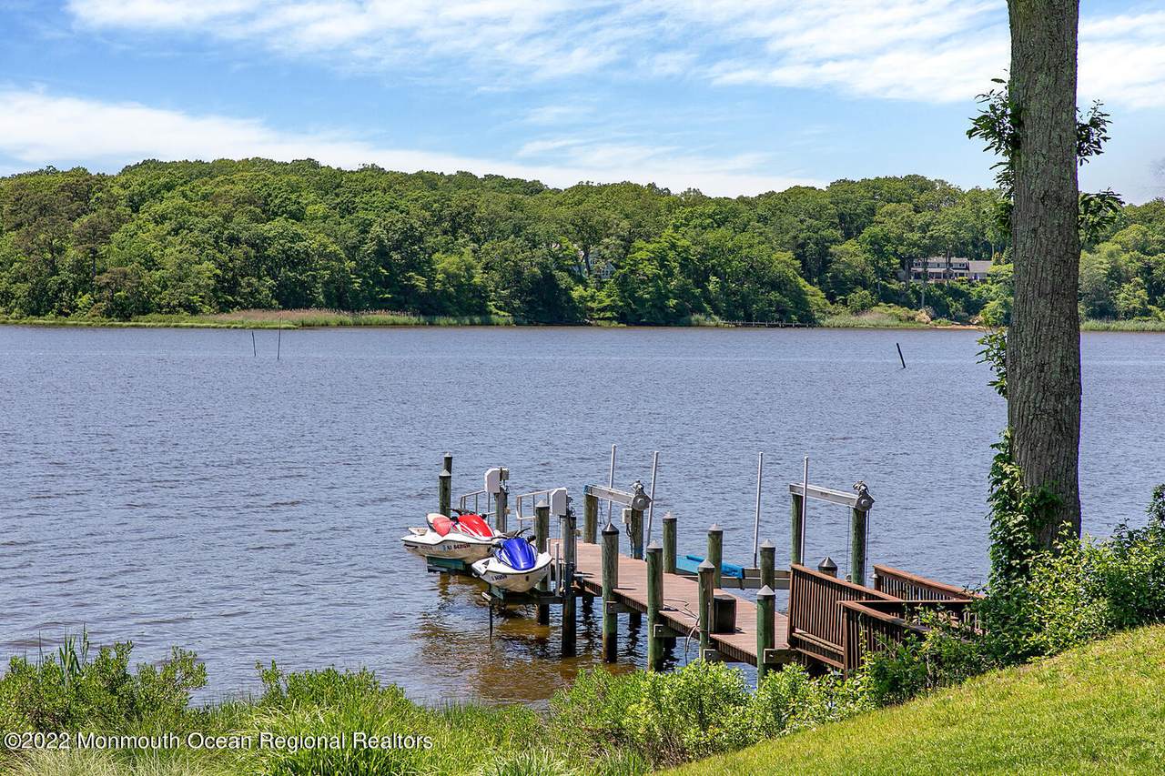 1623 Twin Lakes Drive - Photo 1