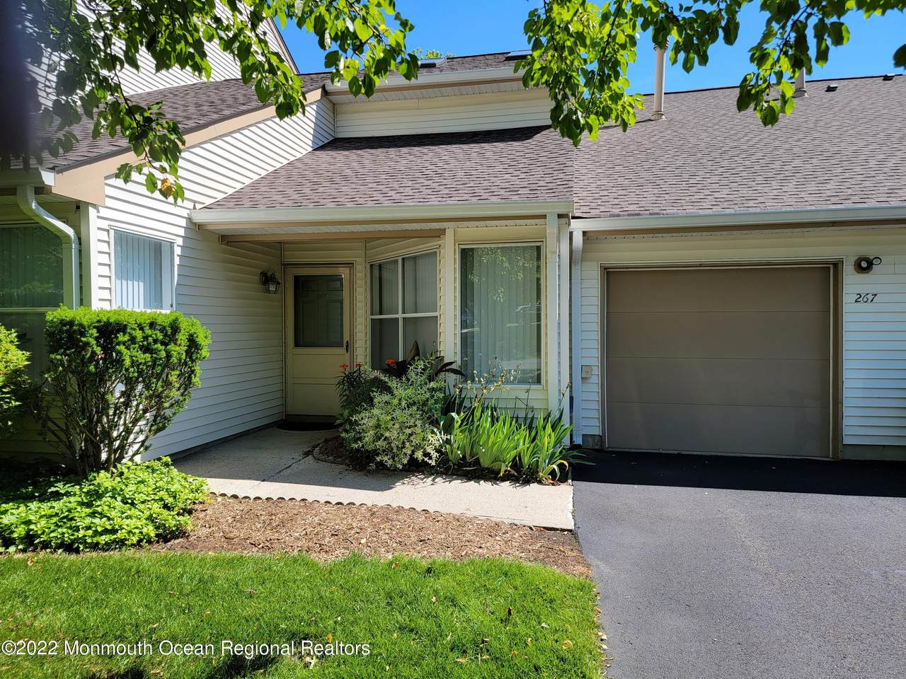267 Sunshine Court - Photo 1