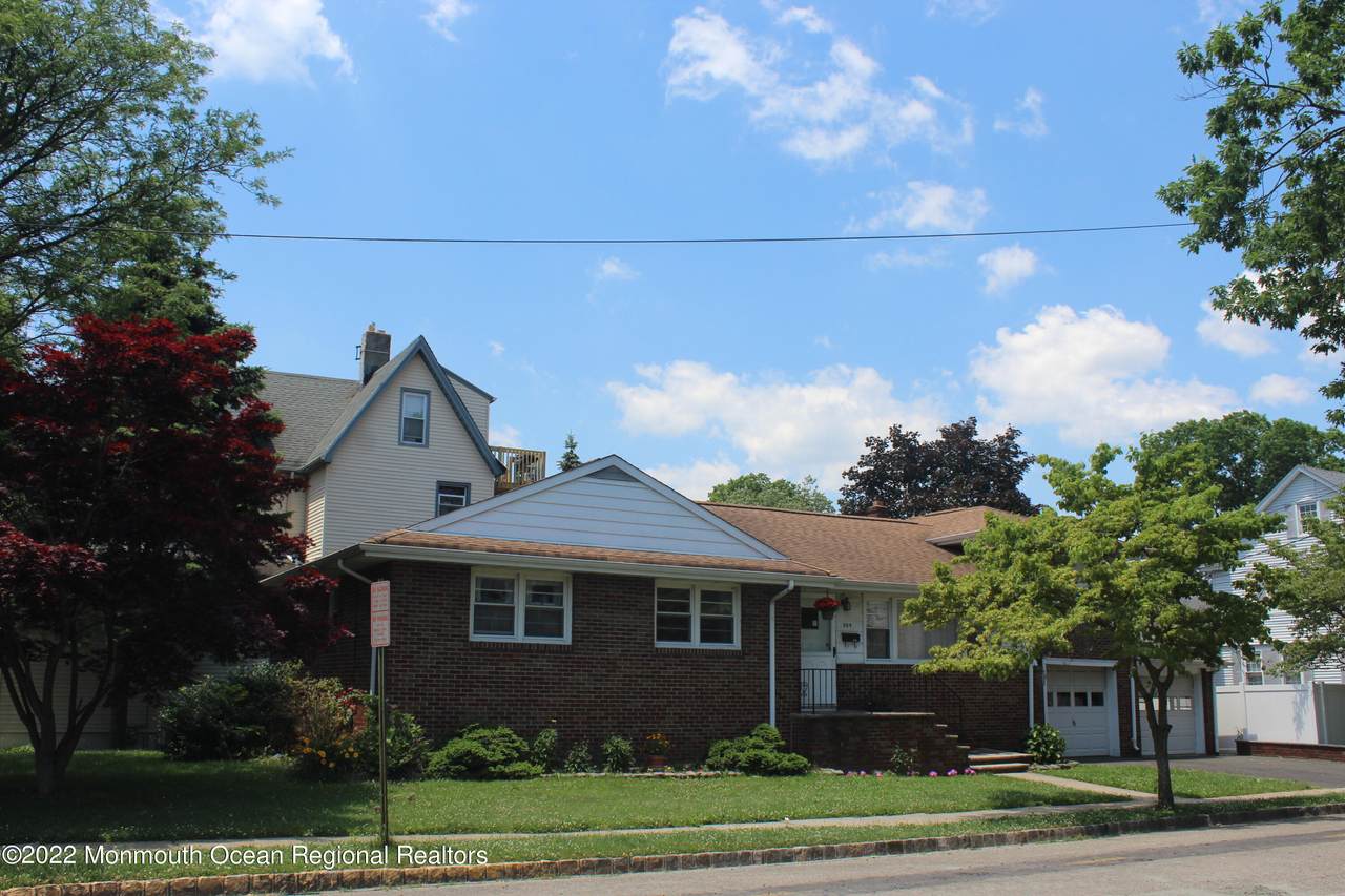 604 Donald Place - Photo 1