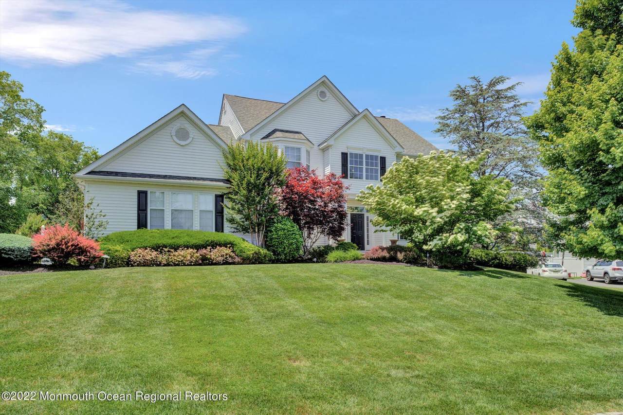 49 Maidenstone Drive - Photo 1