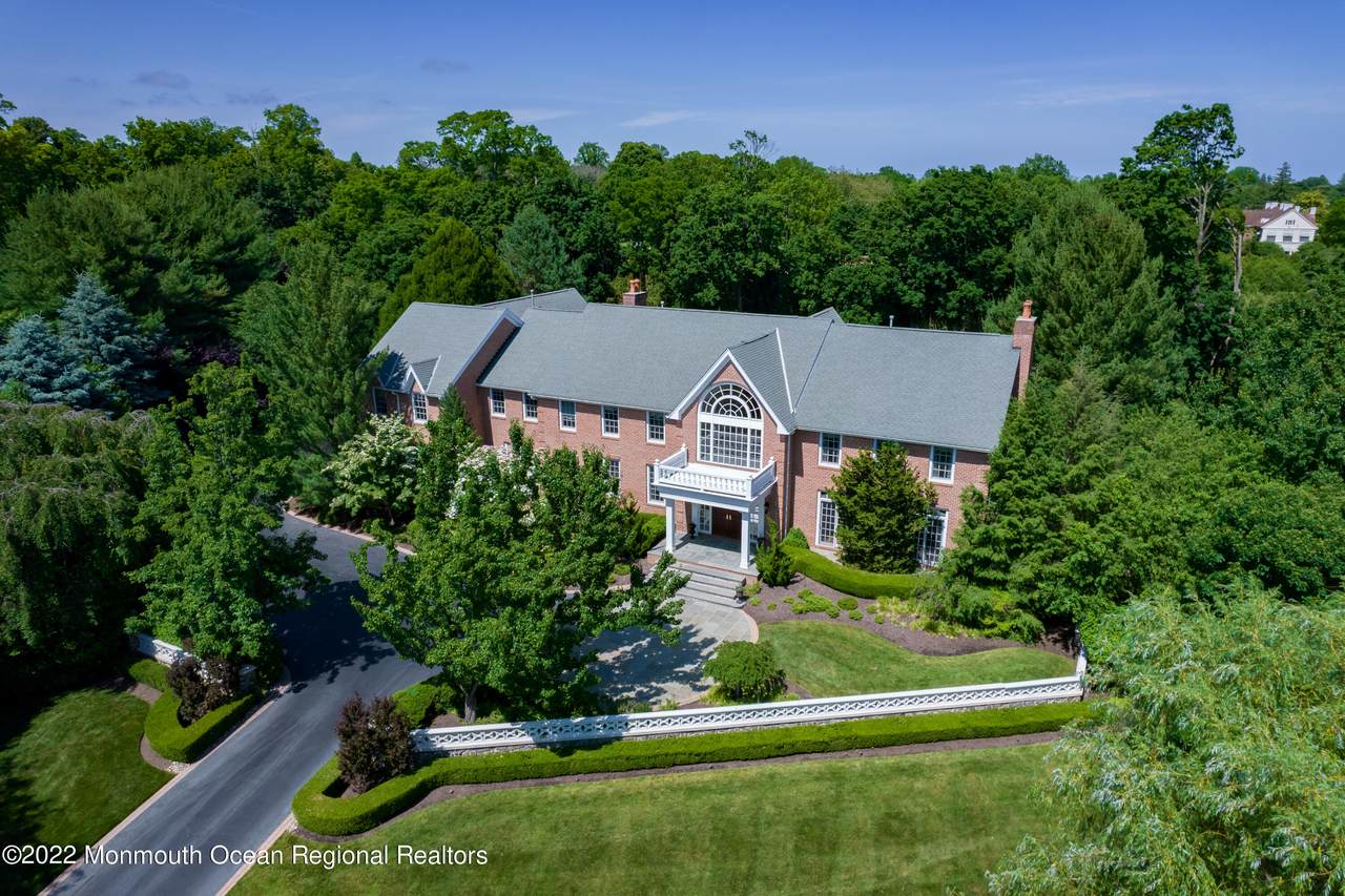 4 Hill Pond Lane - Photo 1