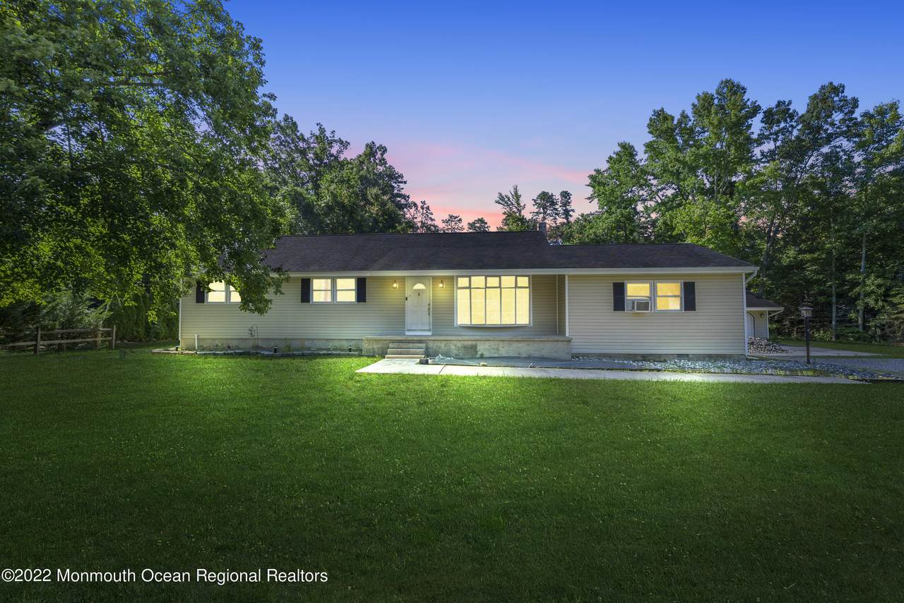 192 Long Swamp Road - Photo 1