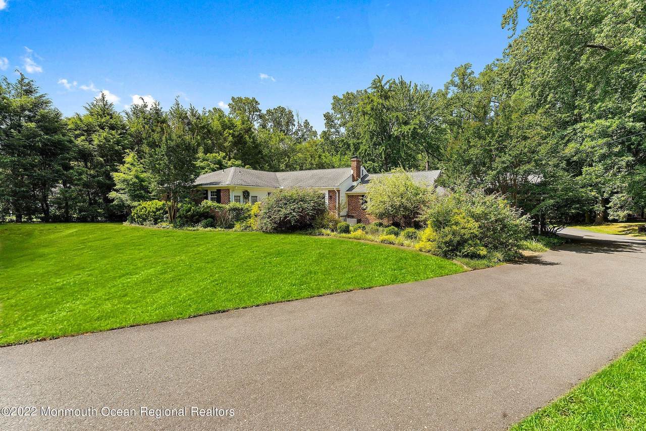 583 Harding Road - Photo 1
