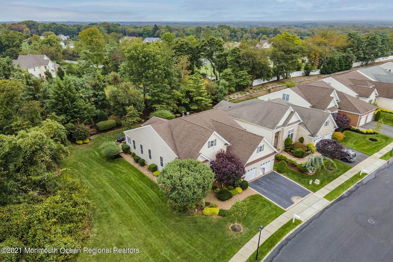 62 Turnberry Drive - Photo 1