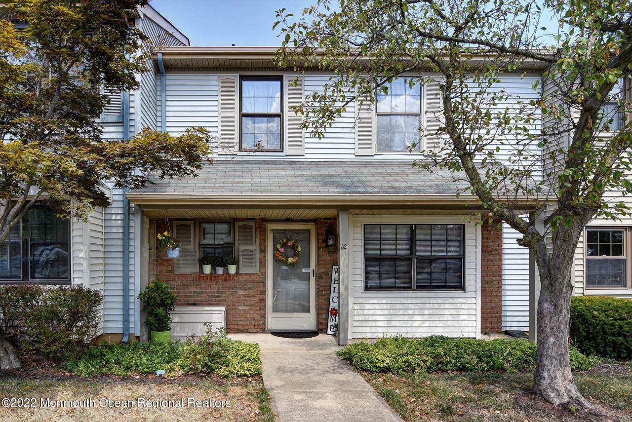 32 Carlisle Court - Photo 1