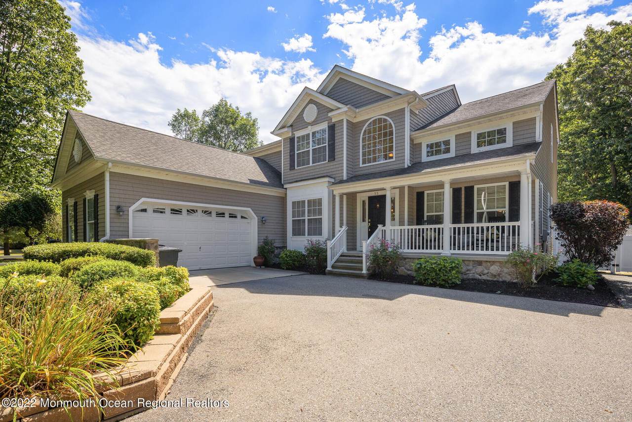 55 Manchester Avenue - Photo 1