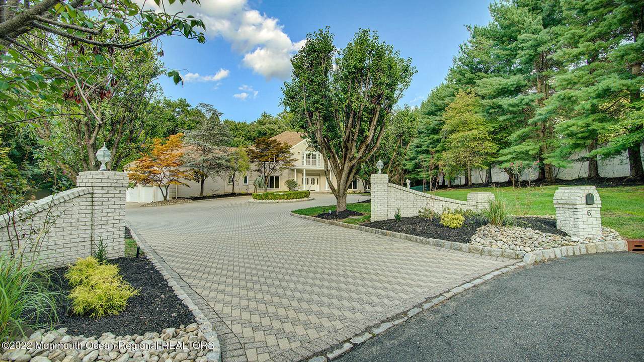 6 Richards Way - Photo 1
