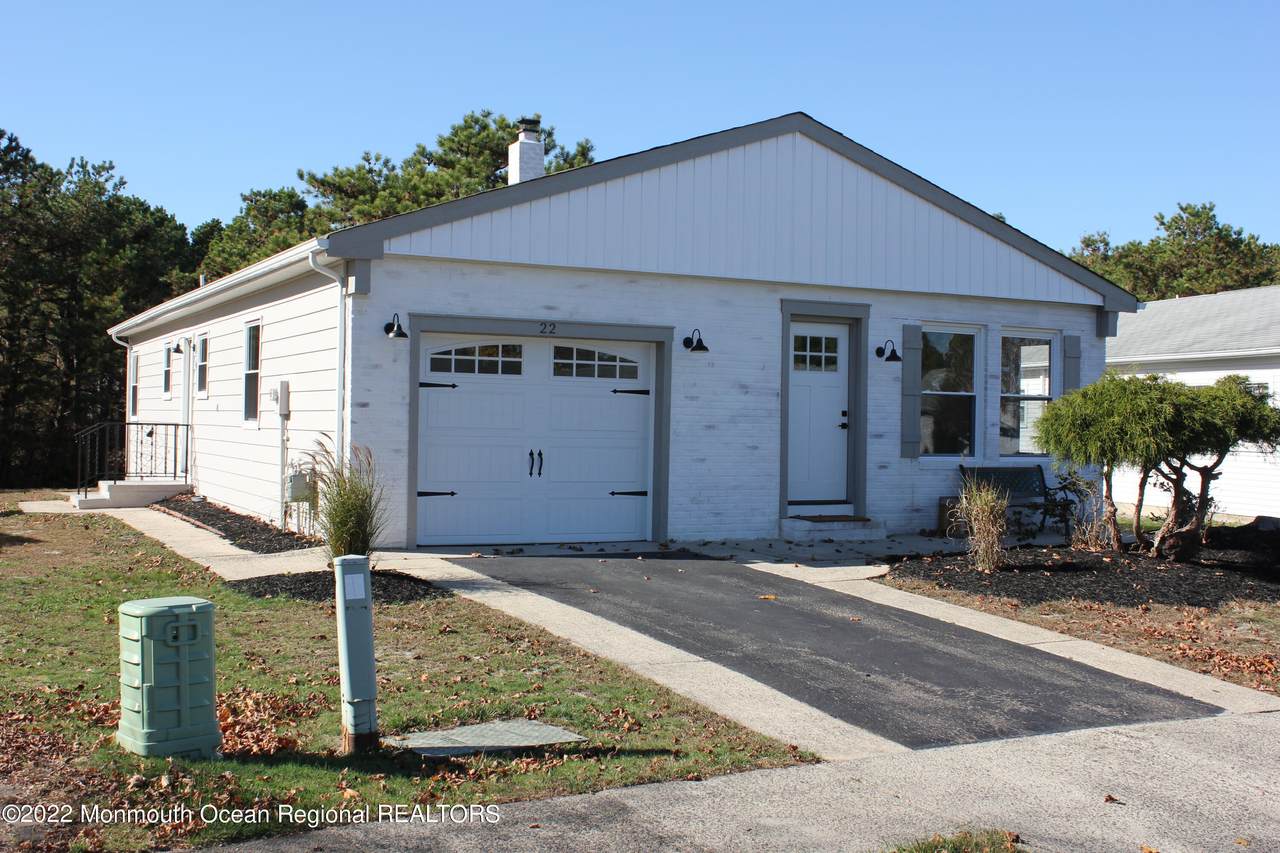 22 Orlando Boulevard - Photo 1
