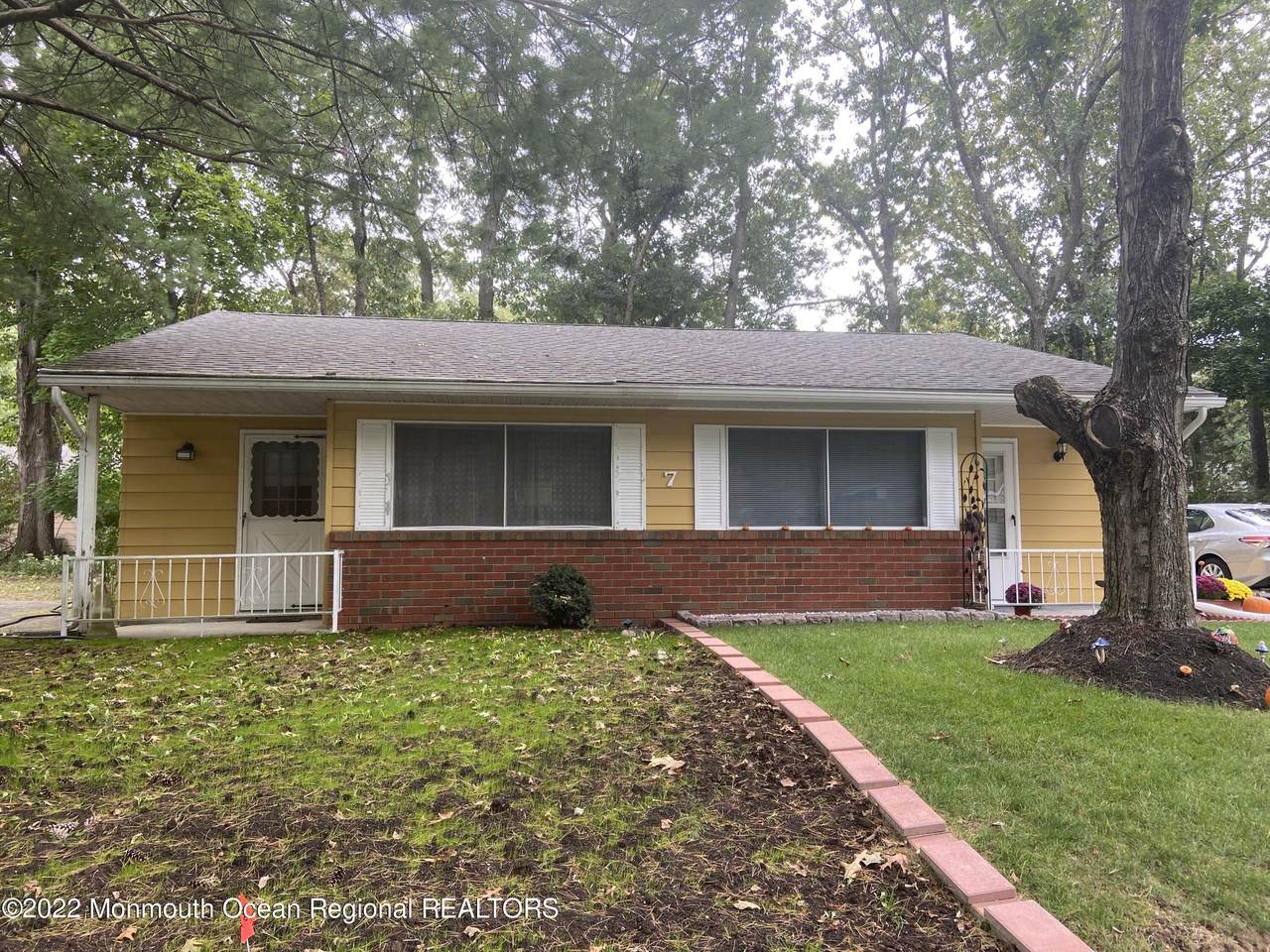 7 Oregon Drive - Photo 1