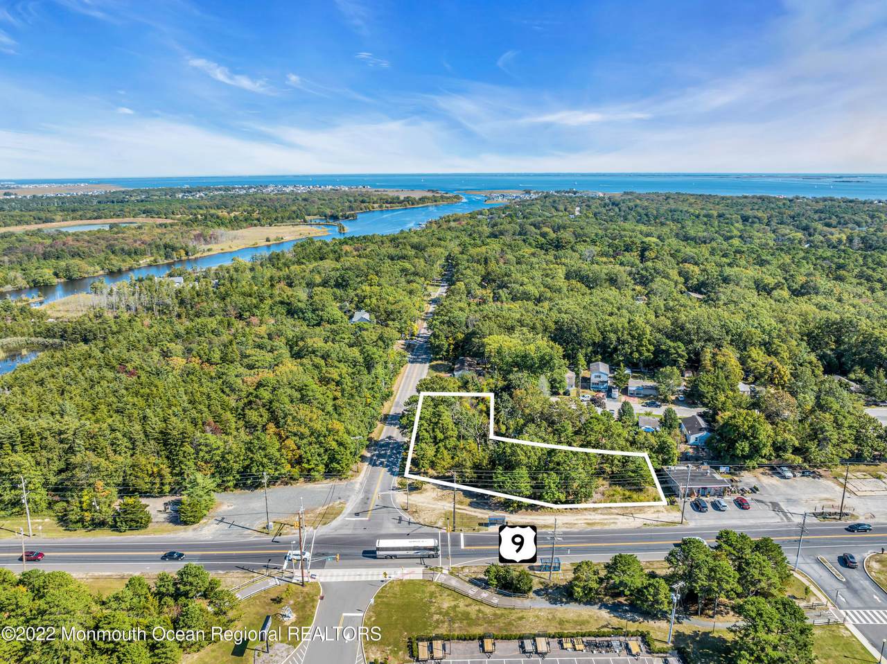 2 Bay Parkway - Photo 1