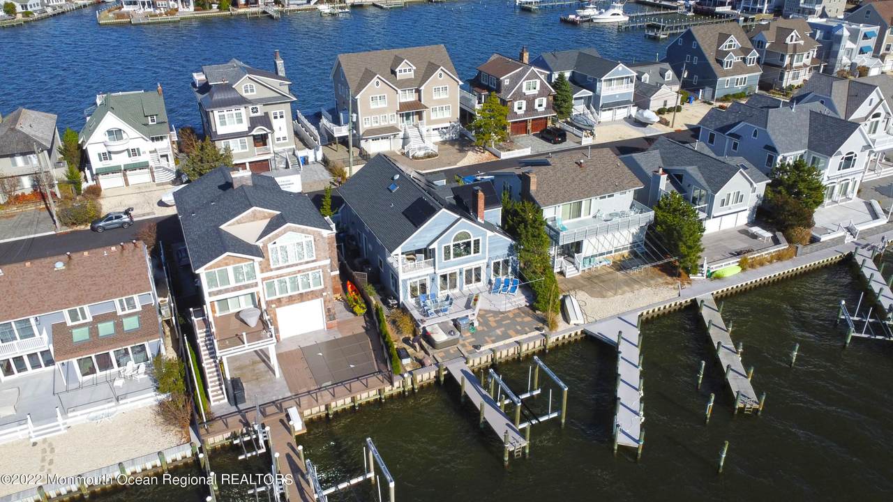 267 Harbor Court - Photo 1