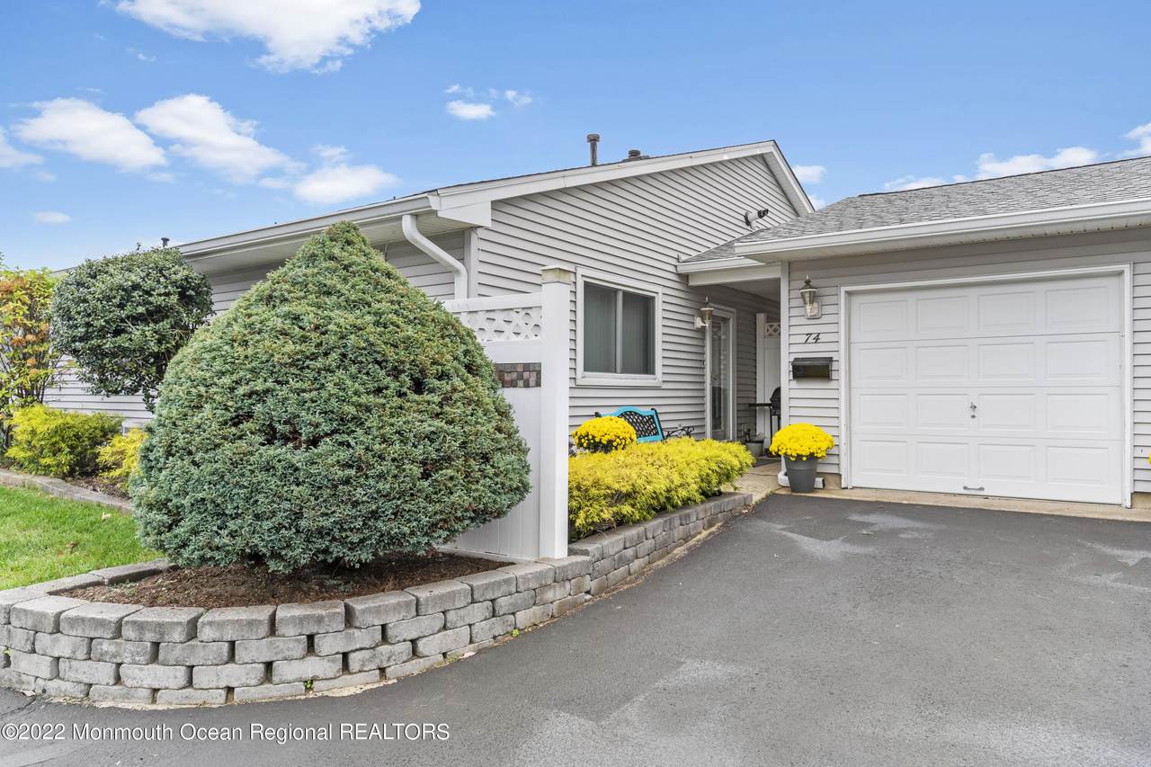 74 Kathy Court - Photo 1