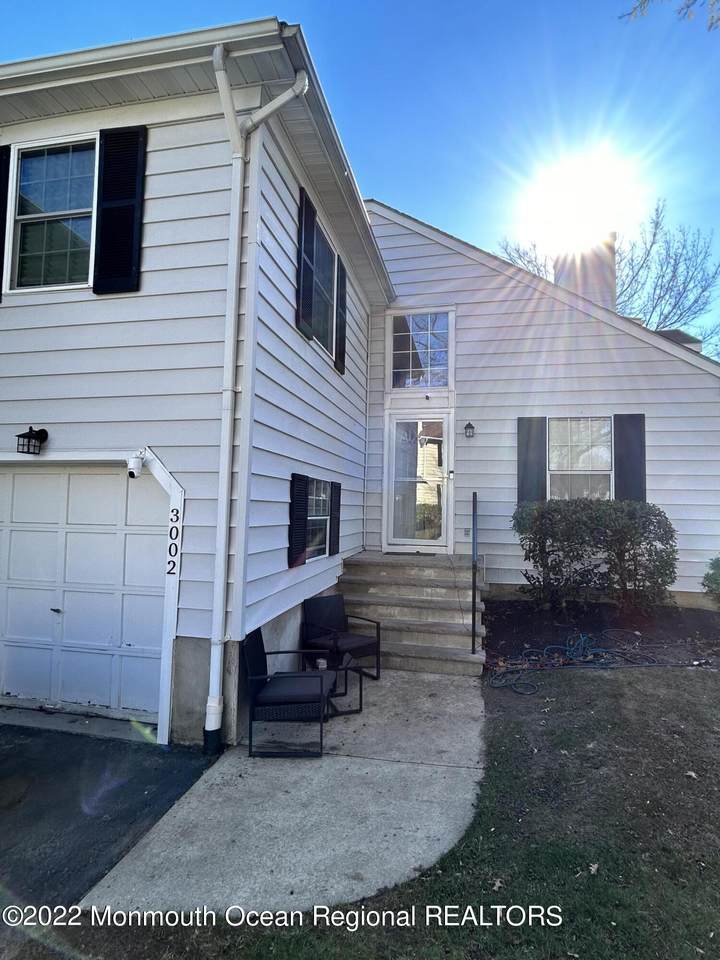 3002 Ashford Court - Photo 1