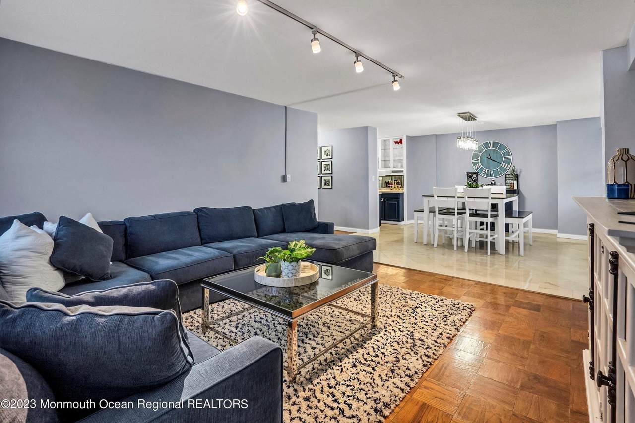 28 Riverside Avenue - Photo 1