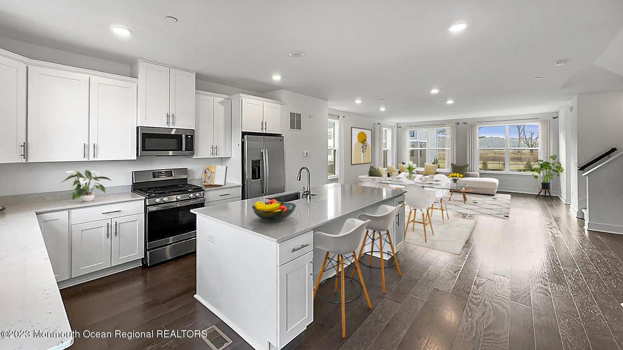 23 Kelly Way - Photo 1
