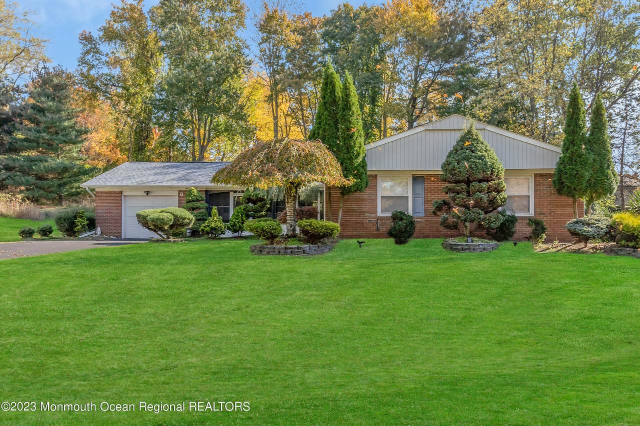 8 Mcintosh Lane, Manalapan, NJ 07726 (MLS 22330682) The Dekanski