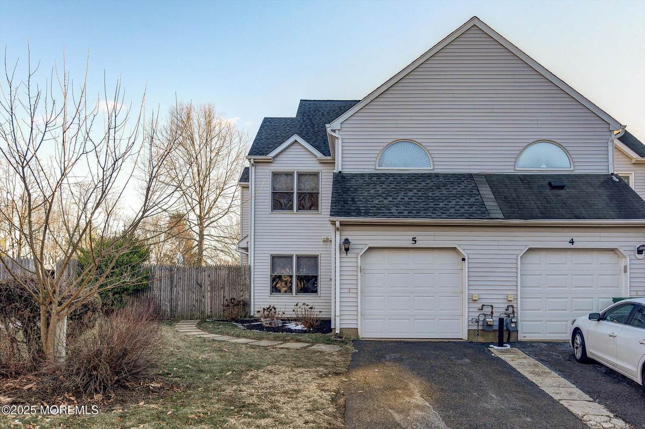 5 Emerson Court - Photo 1
