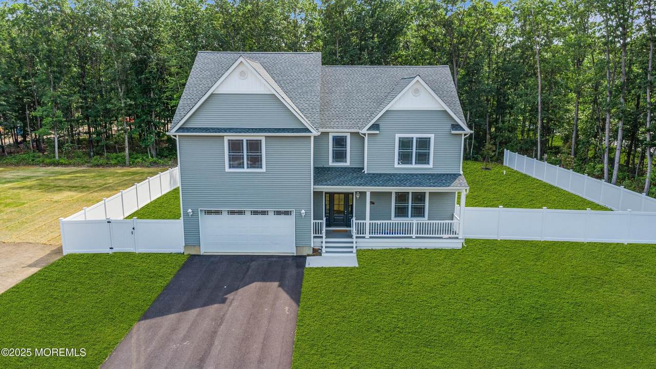 867 Woodbury Drive - Photo 1