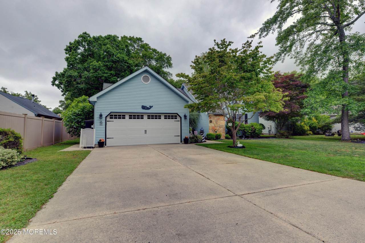 4 Capewoods Road - Photo 1