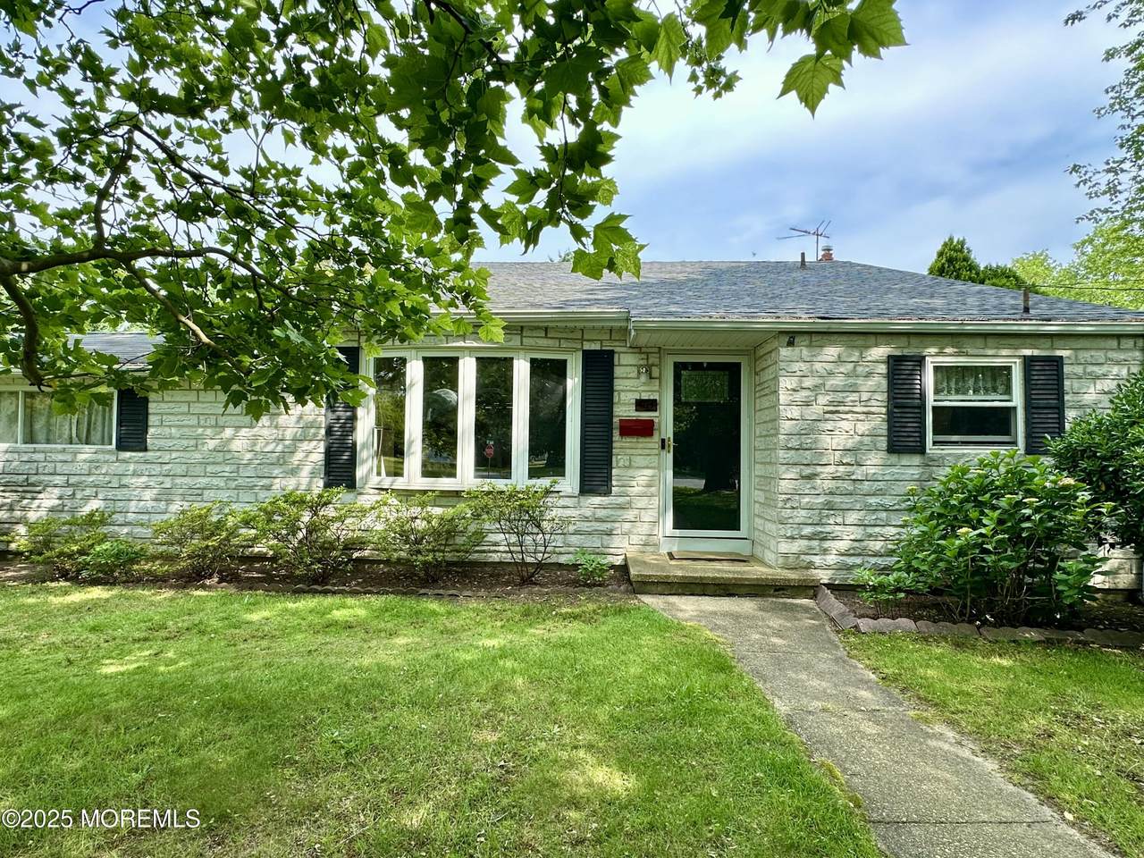 404 Harmony Road - Photo 1