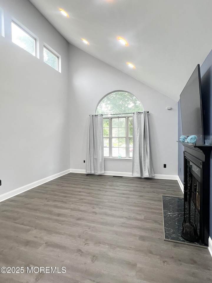 7 Powell Court - Photo 1
