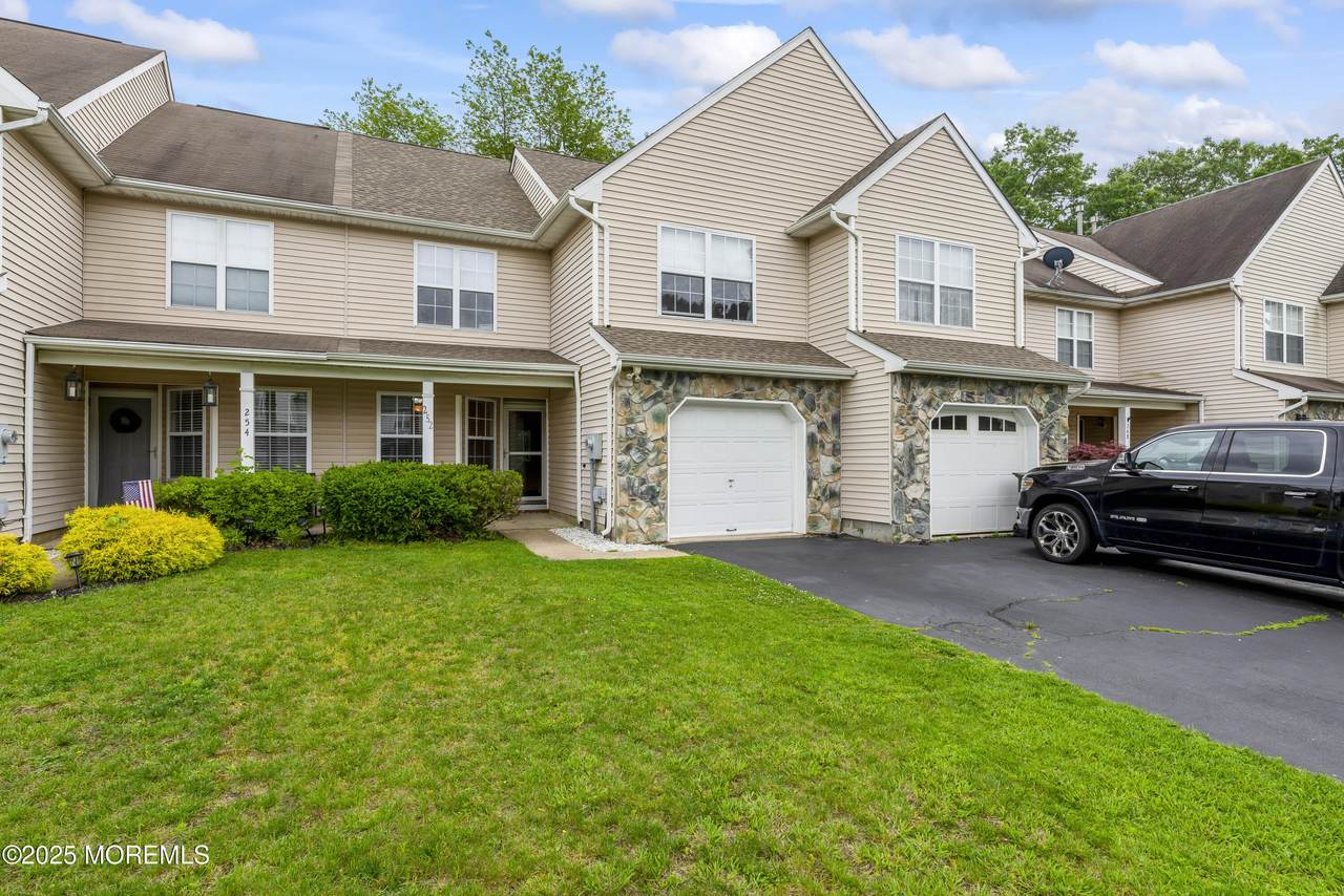 252 Moses Milch Drive - Photo 1