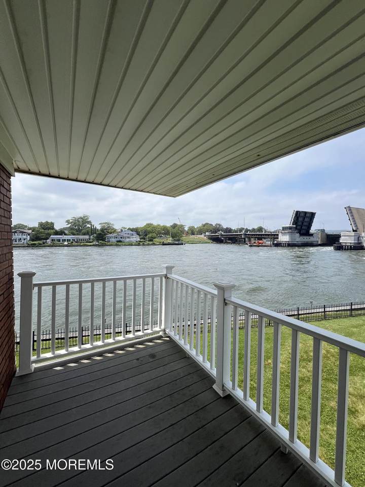 2 Rumson Road - Photo 1