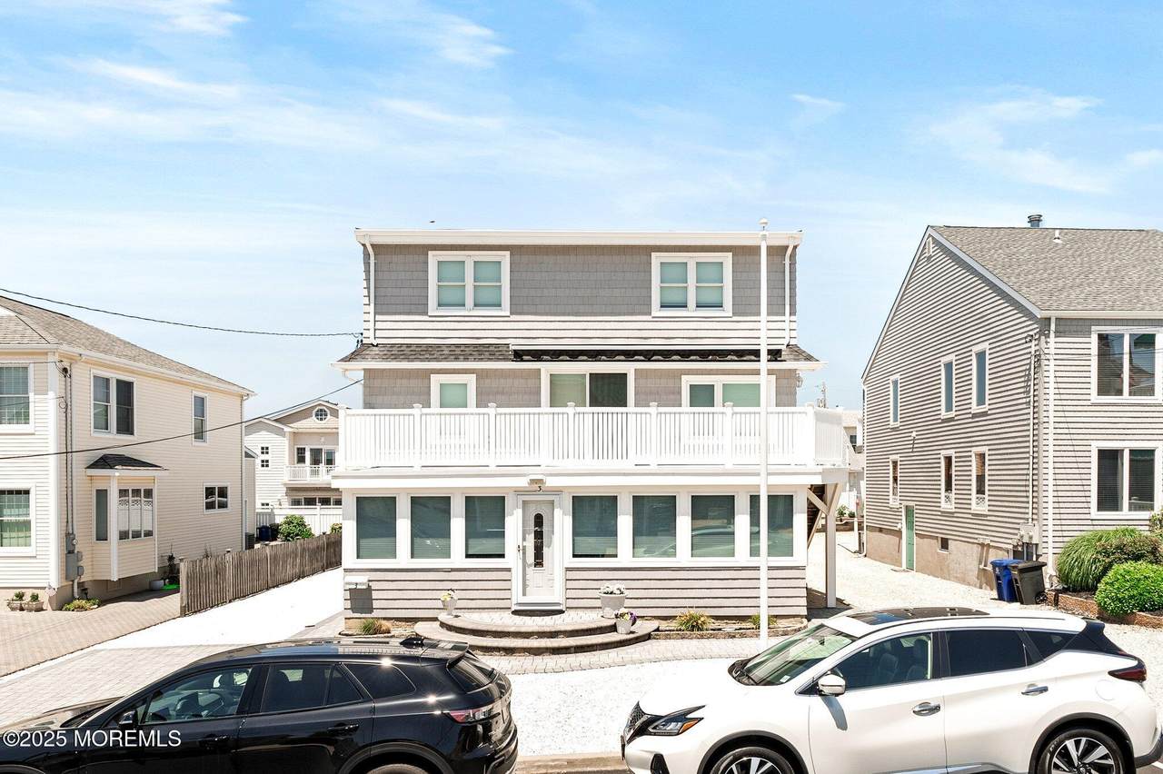 3 Newark Avenue - Photo 1