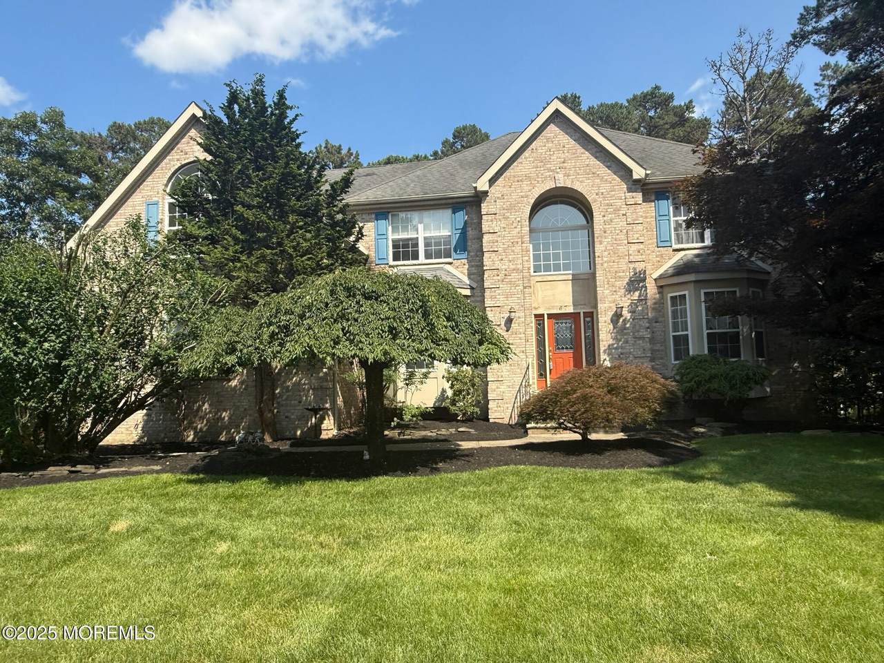 67 Erin Drive - Photo 1