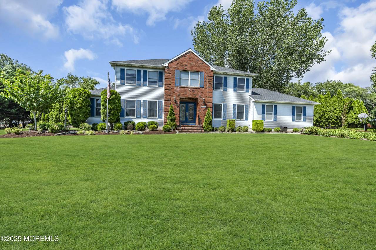 70 Desai Court - Photo 1