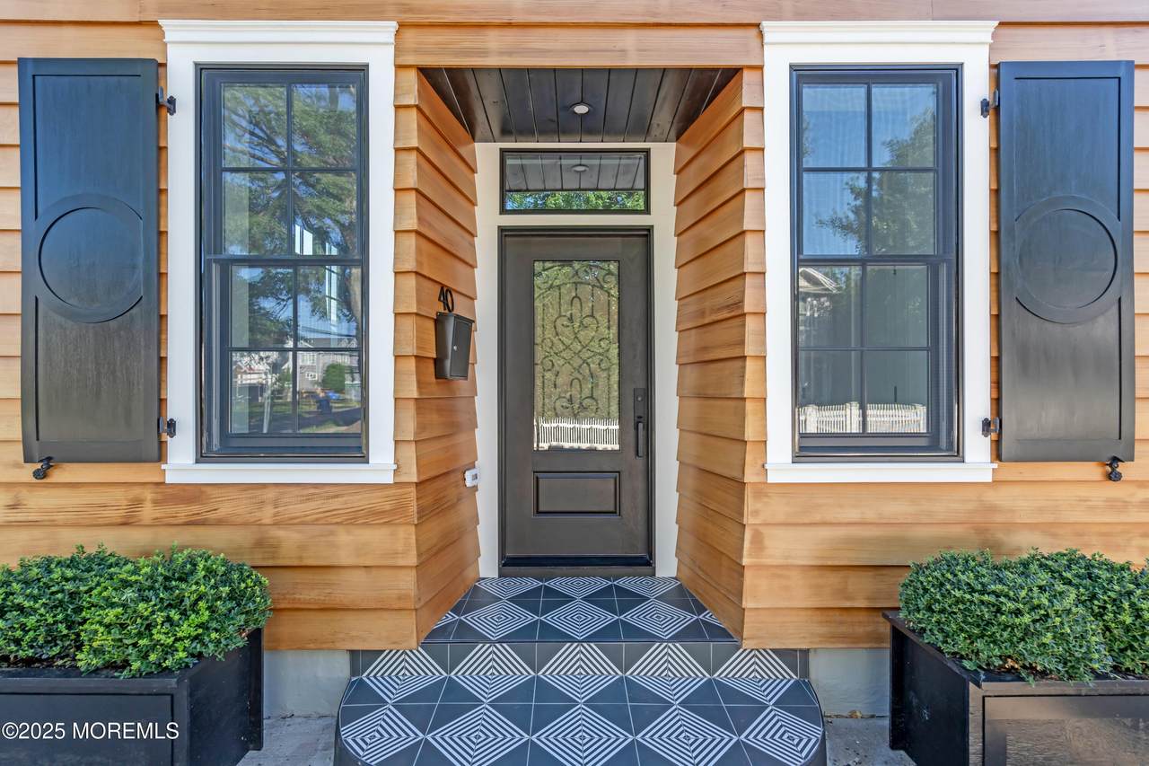 40 Cedar Avenue - Photo 1