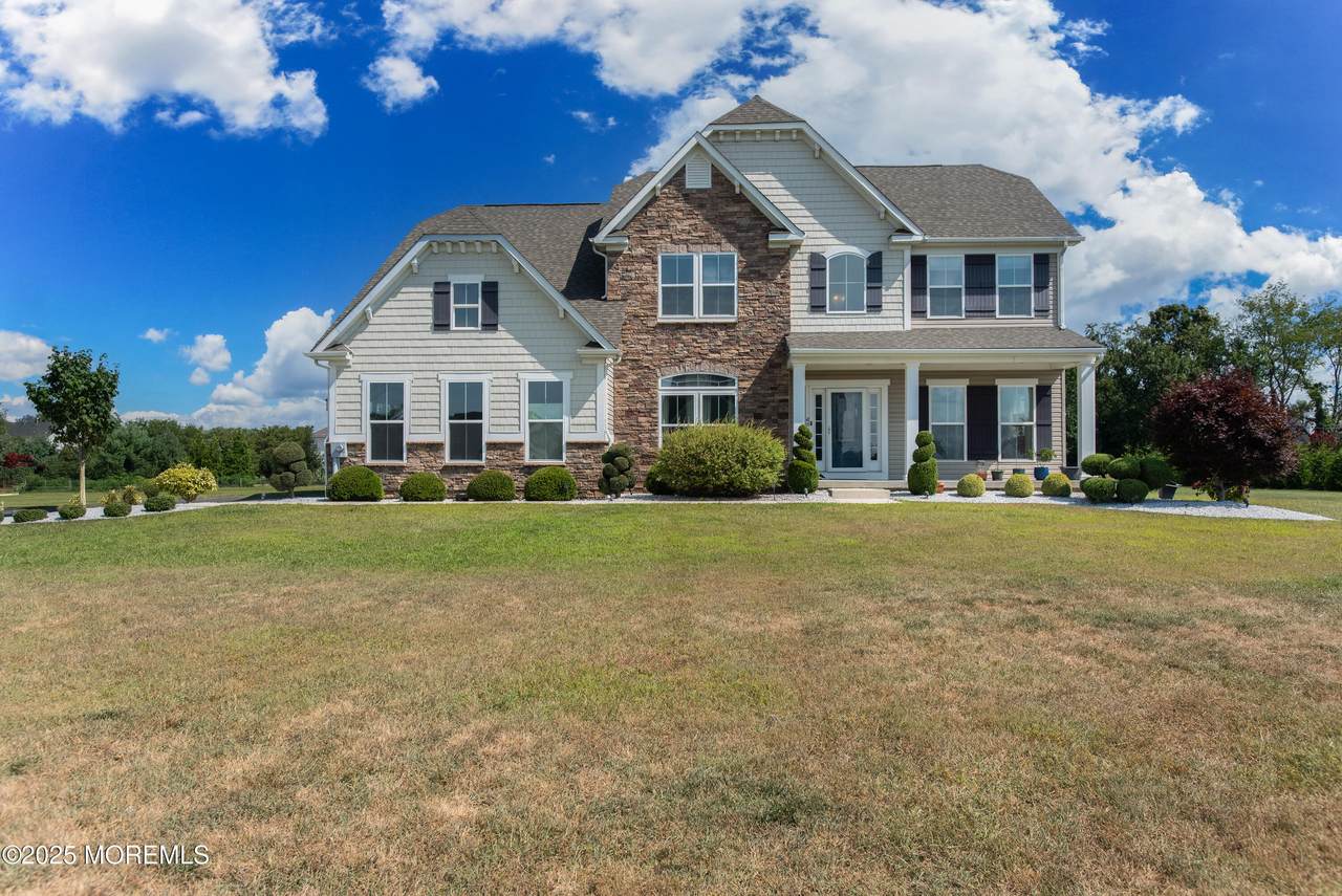 41 Gina Drive - Photo 1