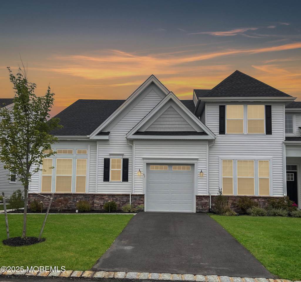 67 Aqueduct Boulevard - Photo 1