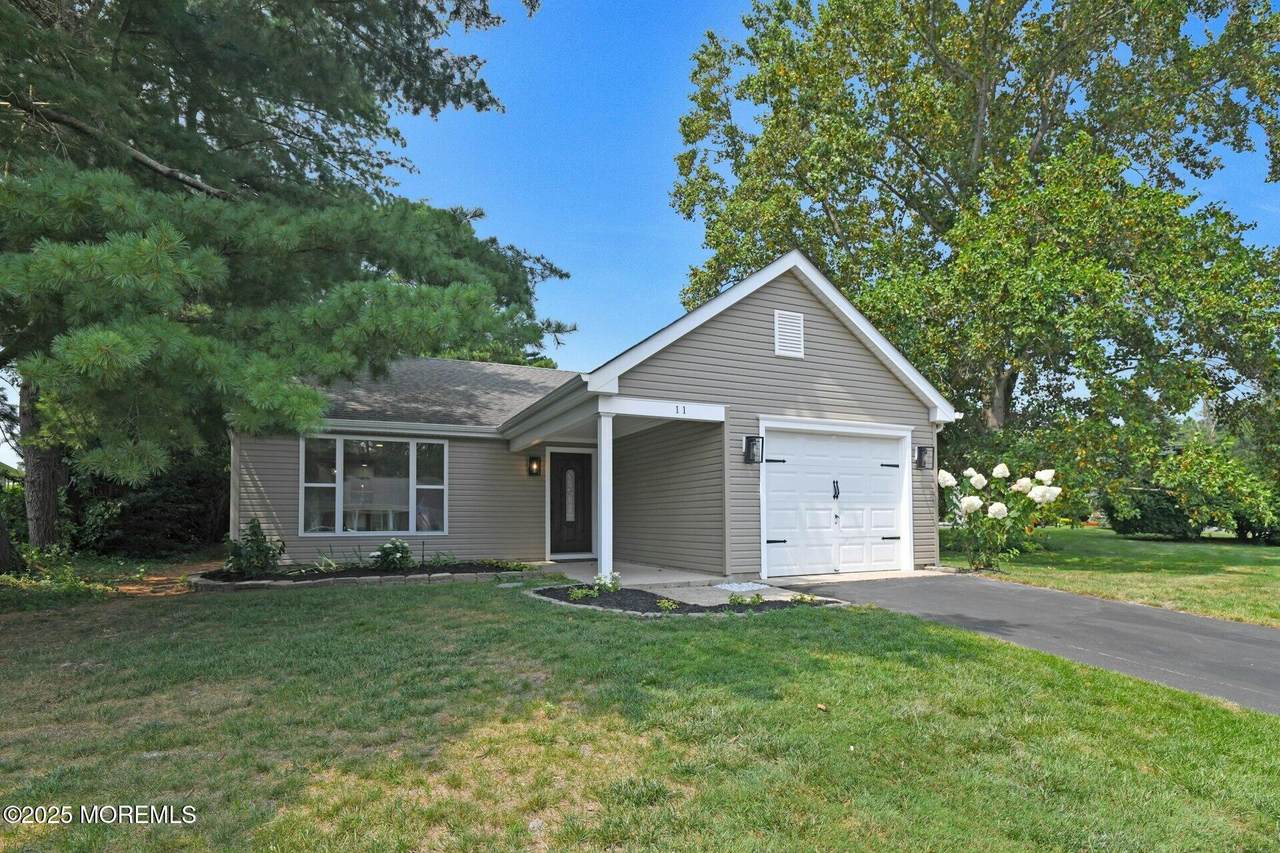 11 Twyford Lane - Photo 1