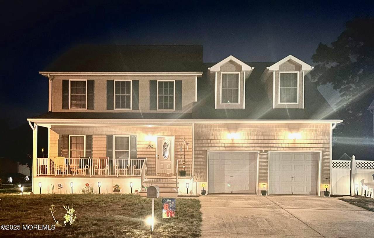 352 Halliard Avenue - Photo 1