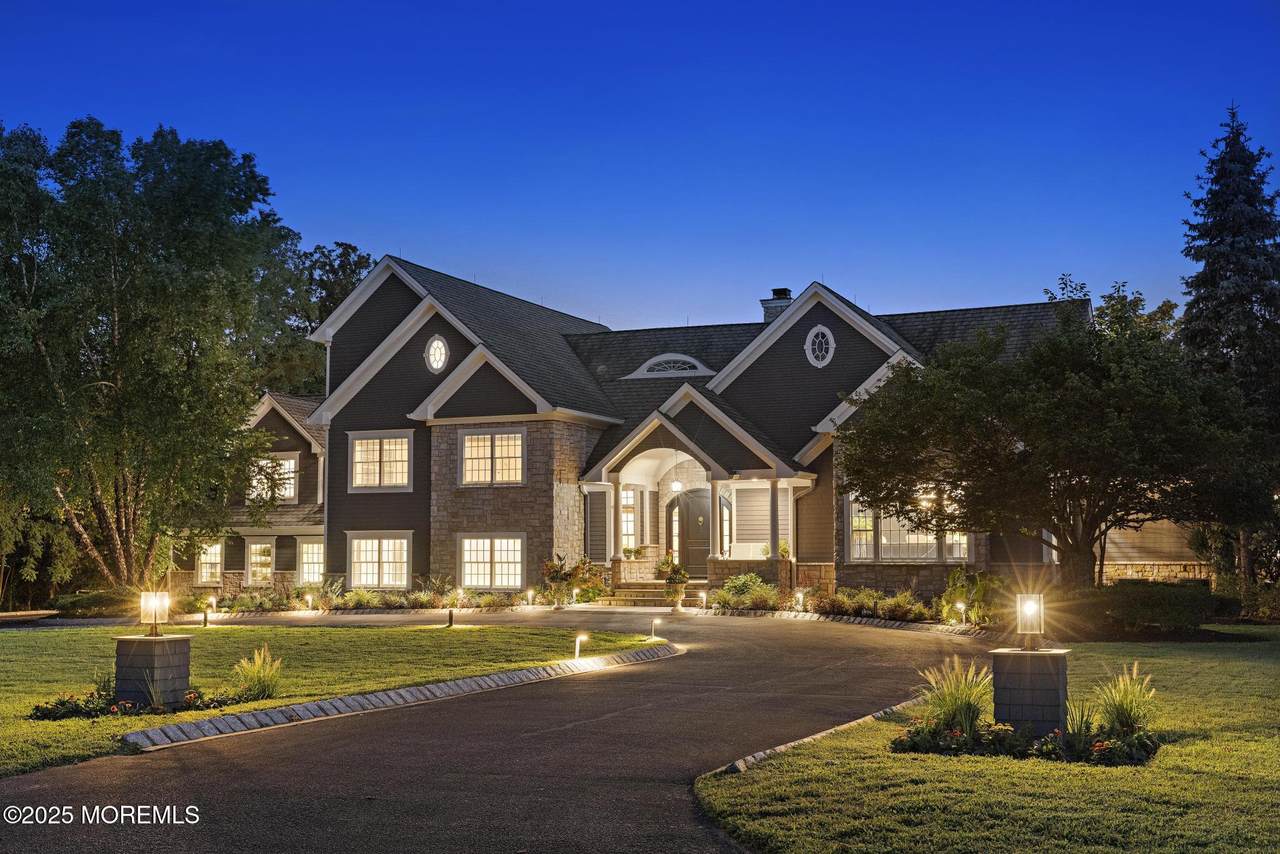 8 Black Point Horseshoe Street - Photo 1